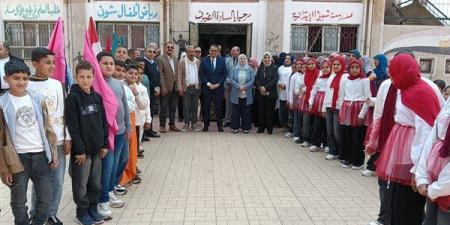 وكيل تعليم الغربية يفتتح المسرح المدرسي بمدرسة شوني الابتدائية بغرب طنطا