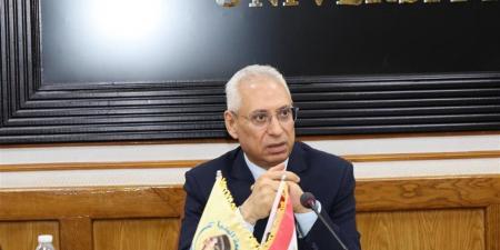 رئيس جامعة المنيا: التآخي والتكاتف هما الركيزة الأساسية لمسيرة البناء والتنمية