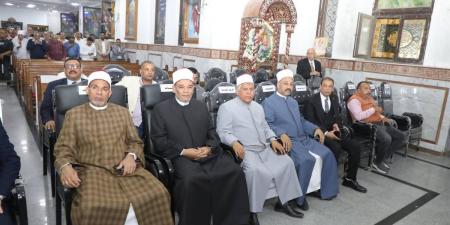 محافظ البحر الاحمر يشارك كنائس الغردقة الاحتفال بعيد القيامة المجيد