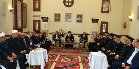 محافظ الجيزة يزور مقر مطرانية شمال الجيزة لتقديم التهنئة بعيد القيامة المجيد