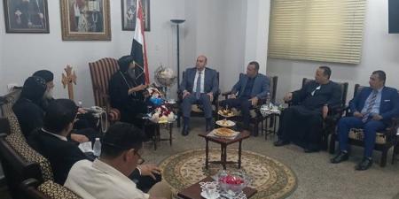 نائب محافظ الجيزة يزور مطرانية الأقباط الأرثوذكس بأطفيح لتقديم التهنئة بعيد القيامة المجيد