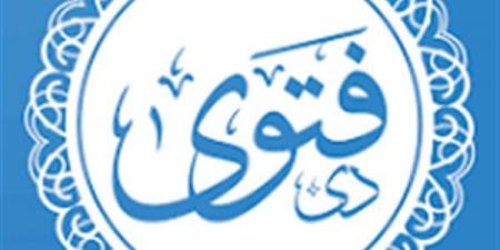 ما حكم تعاطي الحشيش بزعم أنه طاهر؟