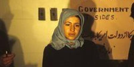 معصومة إبتكار.. نجل المتحدثة باسم محتجزي الرهائن يغادر واشنطن مطروداً