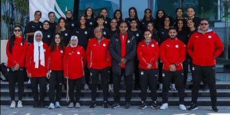 بعثة منتخب مصر للكرة النسائية تغادر إلى السعودية
