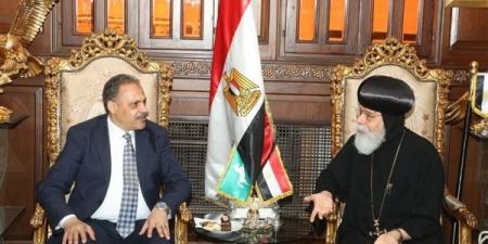 محافظ الشرقية يزور المطرانية والكنيسة الكاثوليكية والانجيلية لتقديم التهنئة بعيد القيامة المجيد