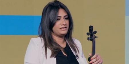 هالة كمال: آلة "الإلكتريك" تناسب أسلوبي الموسيقي القوي وصوتها يكتسح المسرح