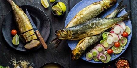 تحذير طبي.. تجنب المشروبات الغازية بعد تناول الفسيخ