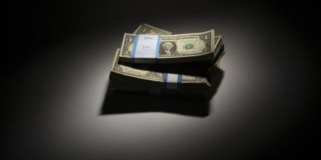 سعر الدولار منتصف تعاملات اليوم الثلاثاء 14 إبريل 2026 في البنوك