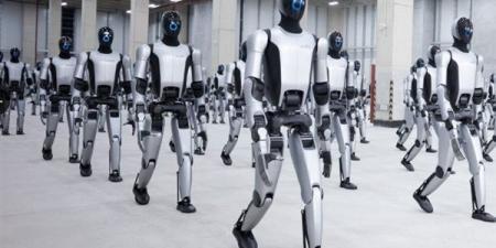 ثورة داخل المصانع.. تسلا تكشف موعد إنتاج الروبوتات البشرية