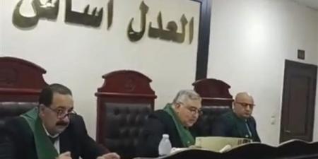 اليوم.. محاكمة رئيس شهر عقاري سابق و 9 محامين ( تفاصيل)