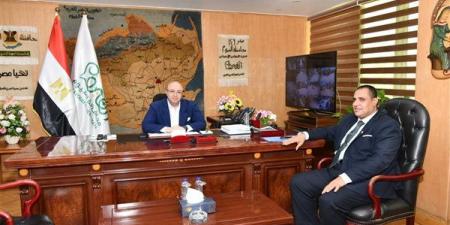 محافظ الفيوم يؤكد على أولوية تدريب وتشغيل الشباب