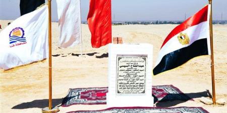 محافظ قنا: مجمع الترامسة يوفر بيئة عمل آمنة للحرفيين