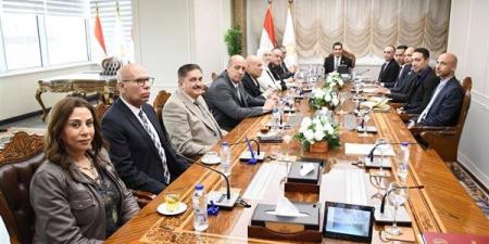 وزير الرياضة يبحث مع مجلس إدارة اتحاد الكرة الطائرة الاستعدادات والمنافسات المقبلة