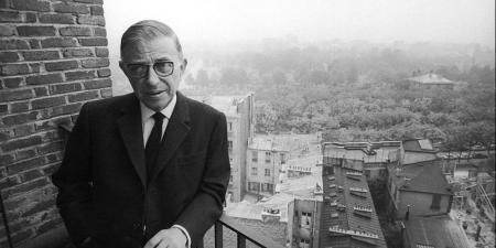 سارتر وجائزة نوبل.. لماذا رفض فيلسوف الوجودية التكريم الأشهر قبل رحيله؟