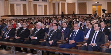 جامعة القاهرة تُؤبّن الدكتور مفيد شهاب (صور)