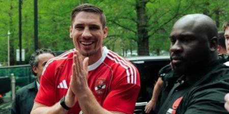 أوسيك يرد على الانتقادات: سأفعل ما أريده في مواجهة ريكو فيرهوفن بمصر