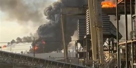 عاجل.. انفجارات ضخمة بمصفاة نفط في ولاية فيكتوريا بأستراليا