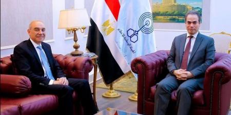 المسلماني يلتقي رئيس الهيئة العامة للاستعلامات لدعم الرسالة الإعلامية للدولة.