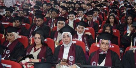 تخرج الدفعة 12 من كلية الطب في جامعة قنا