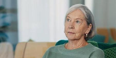 دراسة صادمة: يزداد خطر الإصابة بالزهايمر لدى مرضى هشاشة العظام