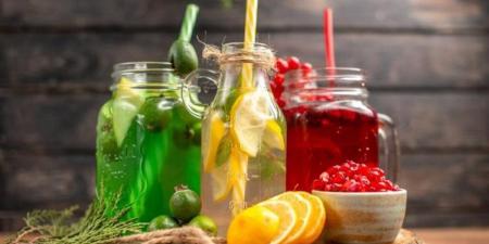 مشروبات “الديتوكس”.. هل تنقي الجسم فعلًا أم مجرد موضة؟