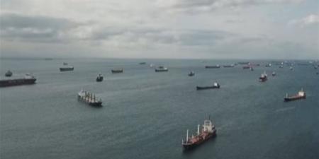 إيران تتراجع عن إعادة فتح مضيق هرمز وتعيد فرض القيود