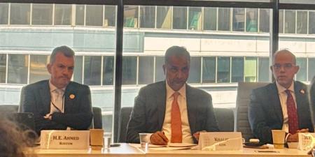 وزيرا الاستثمار والتخطيط يستعرضان جهود تنفيذ برنامج الإصلاح الاقتصادي