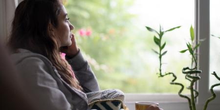 الشعور بالوحدة يؤثر سلبًا على الذاكرة (تفاصيل)