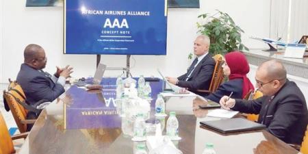 ﻣﺼﺮ ﻟﻠﻄﻴﺮان ﺗﺪﻓﻊ ﻧﺤﻮ ﺗﻜﺎﻣﻞ إﻓﺮﻳﻘﻰ ﺷﺎﻣﻞ.. ﺷﺮاﻛﺎت اﺳﺘﺮاﺗﻴﺠﻴﺔ ﻟﺘﻌﺰﻳﺰ ﻧﻤﻮ اﻟﻨﻘﻞ اﻟﺠﻮى ﺑﺎﻟﻘﺎرة