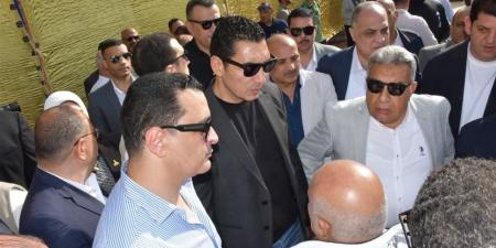وزير الشباب والرياضة ومحافظ الدقهلية يتابعان أعمال تطوير نادي دكرنس