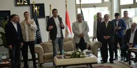 محافظ الدقهلية ووزير الشباب يفتتحان ملعب مركز شباب قولنجيل