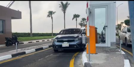 مطار الغردقة الدولي يواكب التطوير بمنظومة ذكية لتنظيم حركة المركبات