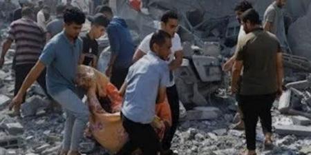 استشهاد فلسطيني وإصابة آخرين في قصف إسرائيلي وسط قطاع غزة