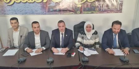 رئيس حي ثان المنتزه تبحث تسريع تنفيذ الخطة الاستثمارية لتحسين الخدمات