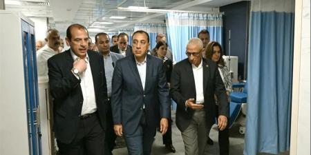 رئيس الوزراء يتفقد مبني الغسيل الكلوي الجديد بمستشفى العريش العام