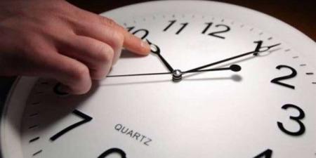 أيام على تطبيق التوقيت الصيفي.. اعرف الموعد الرسمي في جميع أنحاء الجمهورية