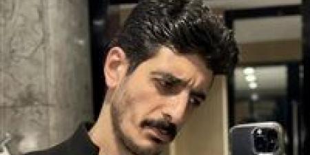 سنة بدلًا من سنتين.. تخفيف الحكم على “شاكر محظور” في قضية المحتوى الخادش