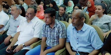 مجمع إعلام قنا ينظم ندوة لمناقشة آليات ترشيد استهلاك الكهرباء