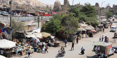 محافظ القاهرة: الانتهاء من إقامة سوق الحمام الجديد بالسيدة عائشة ونقل الباعة إليه