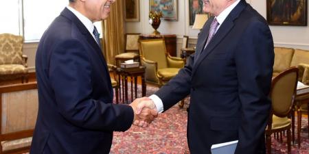 وزير الخارجية: التفاوض والحوار هما السبيل الوحيد لإنهاء حرب إيران