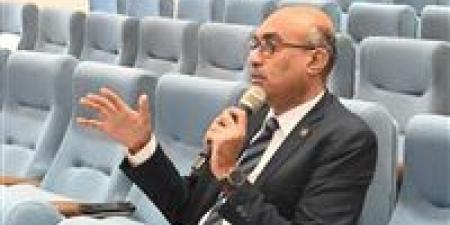 بعد قرار إدراج الممتنعين عن سداد النفقة على قوائم المنع من السفر.. النائب إيهاب منصور لـ تحيا مصر: خطوة مهمة وتحتاج إلى تطوير شامل للمنظومة