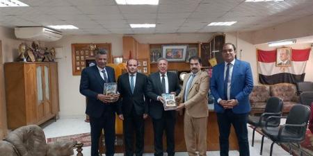 مدير تعليم البحيرة يستقبل الأمين العام لمؤسسة العباقرة