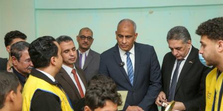 محافظ كفرالشيخ يتفقد فعاليات مبادرة "عيون أطفالنا مستقبلنا"