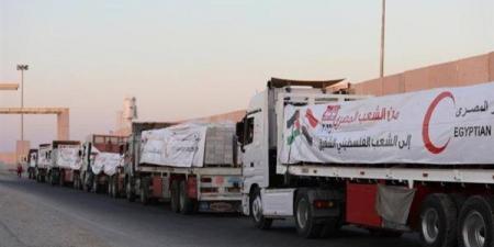 قافلة "زاد العزة" الـ 181 تدخل إلى الفلسطينيين في قطاع غزة