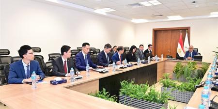 وزير الري يلتقي رئيس مفوضية نهر اليانجتسي الصيني لبحث تعزيز الاعتماد على التكنولوجيا الحديثة