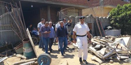 تنفيذ 25 قرار غلق وتشميع و134 إزالة إشغالات ومخالفات بالعاشر (صور )