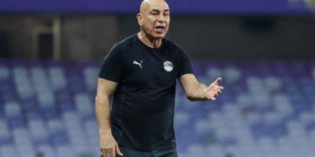 منتخب مصر بلا عقد.. مفاجأة مدوية في موقف حسام حسن مع اتحاد الكرة
