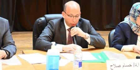 اكتسبوا خبرات وابتكروا.. نصائح عميد قصر العيني للأطباء الجدد