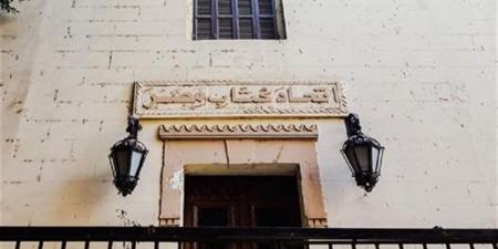 أيمن تعيلب رئيسًا وعمرو منير نائبًا لرئيس لجنة الجوائز باتحاد الكُتّاب