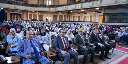 جامعة القاهرة تناقش دور الفن والدراما في تنمية الوعي المجتمعي
